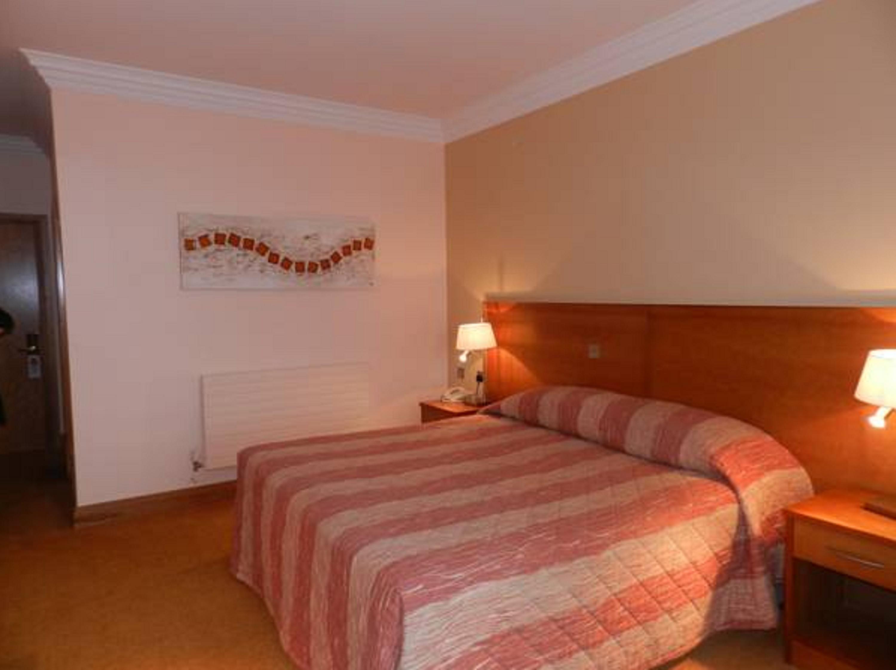 Lady Gregory Hotel, Leisure Club & Beauty Rooms Gort Exterior foto