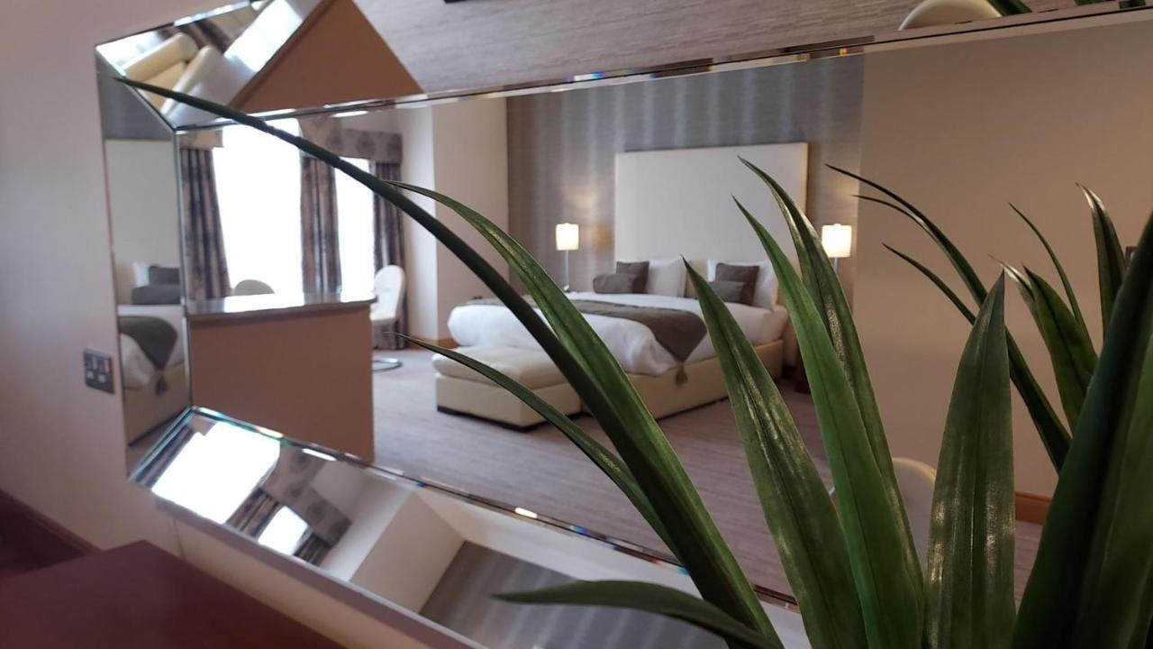 Lady Gregory Hotel, Leisure Club & Beauty Rooms Gort Exterior foto